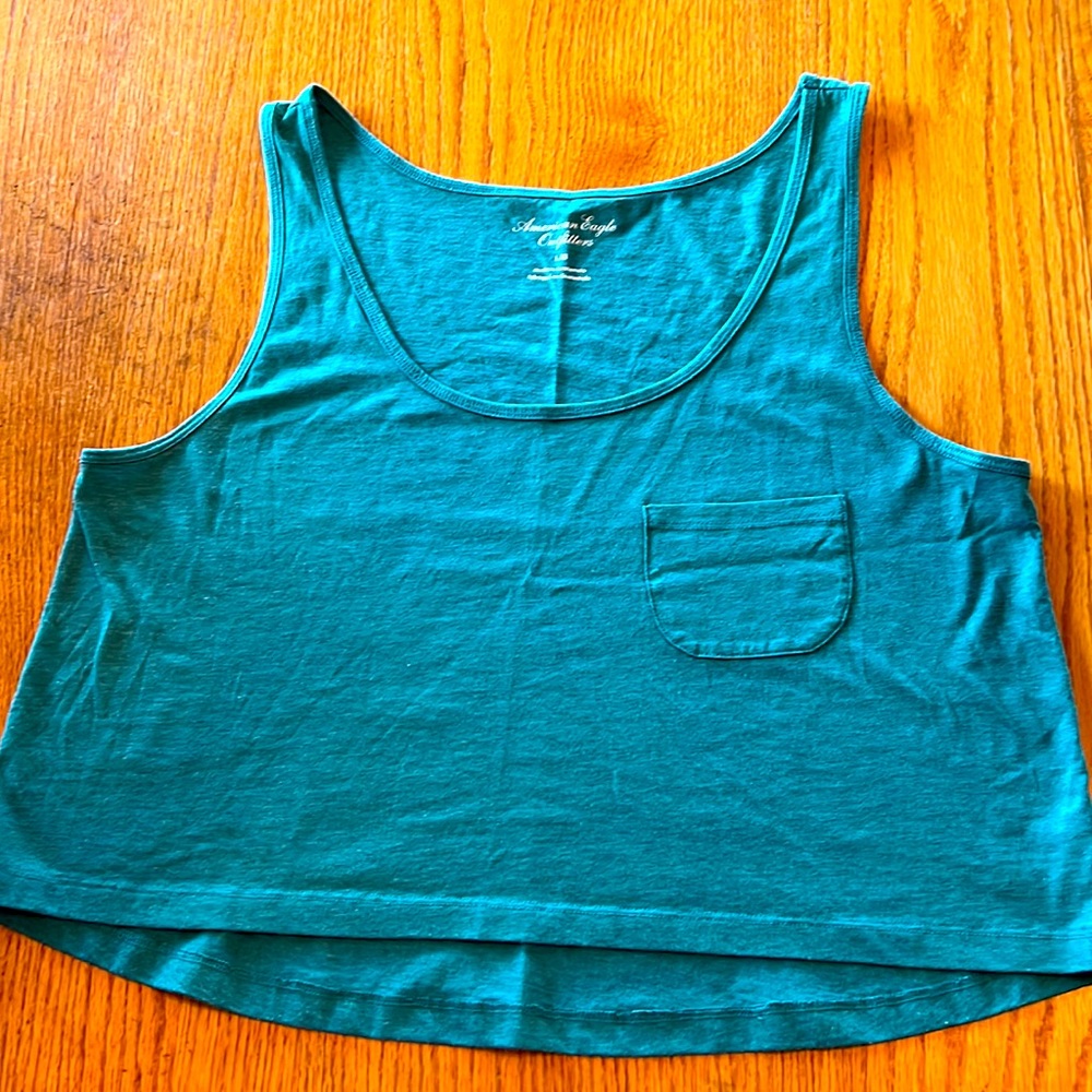 American eagle cropped tank top. Size large